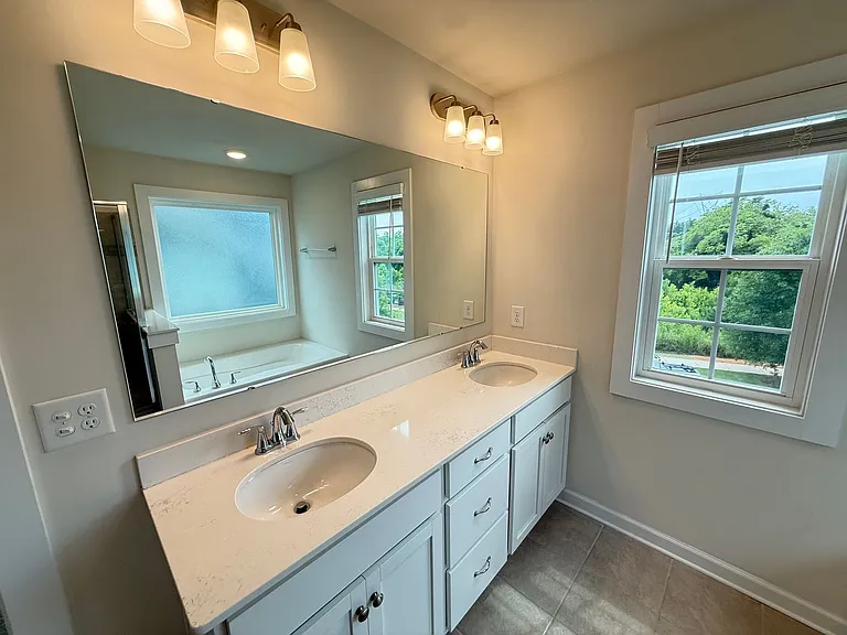 11440 Westbranch Pkwy — Photo 11