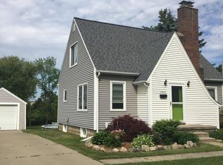 10922 Walker St, Grand Blanc, MI 48439