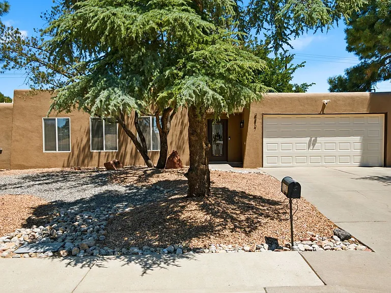 9817 Mary Ellen Pl NE — Photo 2