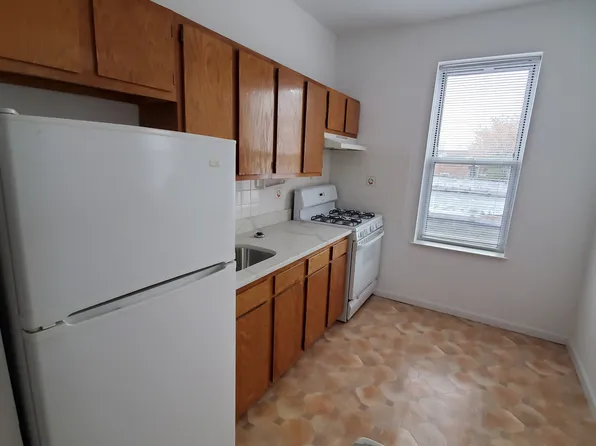 21-39 29th Street image 1 of 13