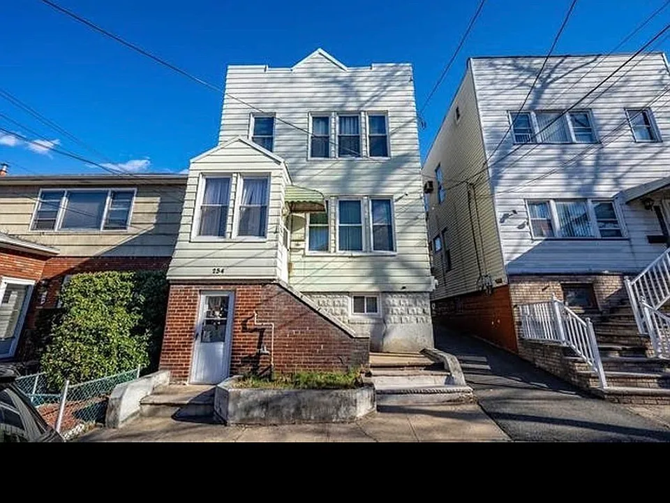 254 Terrace Ave #2