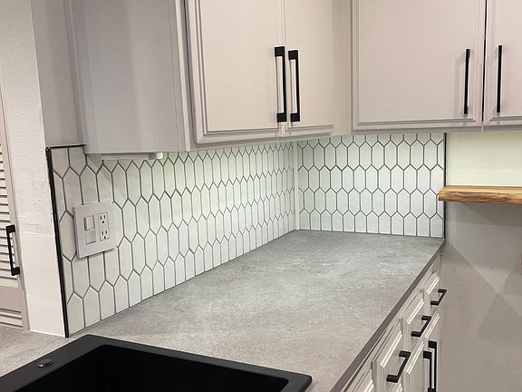 3rd image of 15050 Sherman Way Unit 162