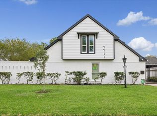 7711 Meadowvale Dr, Houston, TX 77063