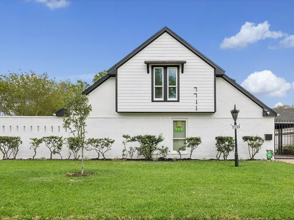 7711 Meadowvale Dr, Houston, TX 77063