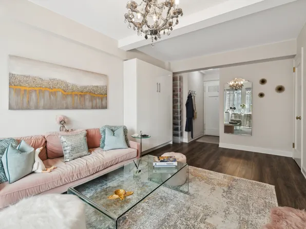 45 Tudor City Place image 3 of 5