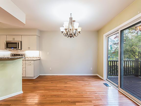 4th image of 2434 Mulberry Ct