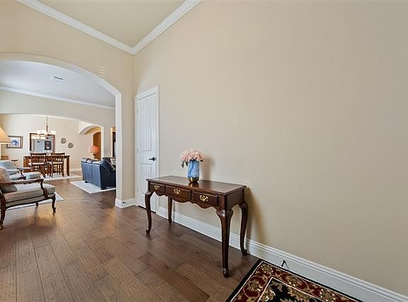 4th image of 1512 Lauren Creek Ln