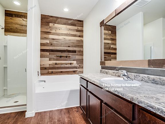 3rd image of 38139 W San Capistrano Ave