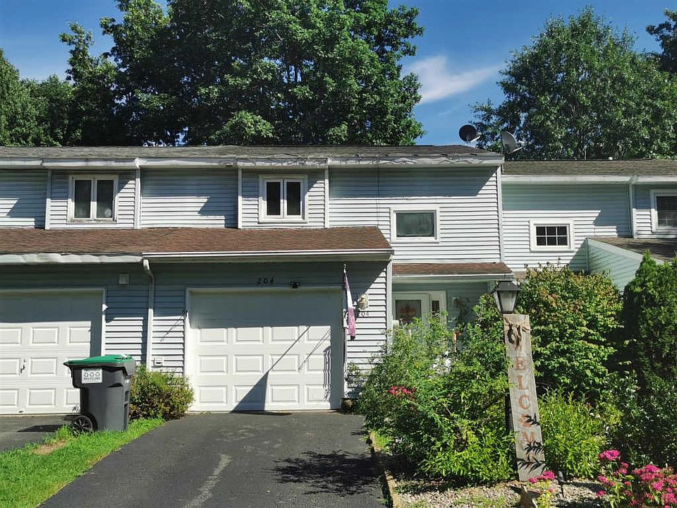 1st image of 204 Tallow Wood Dr