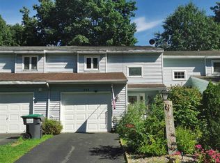 204 Tallow Wood Dr, Clifton Park, NY 12065