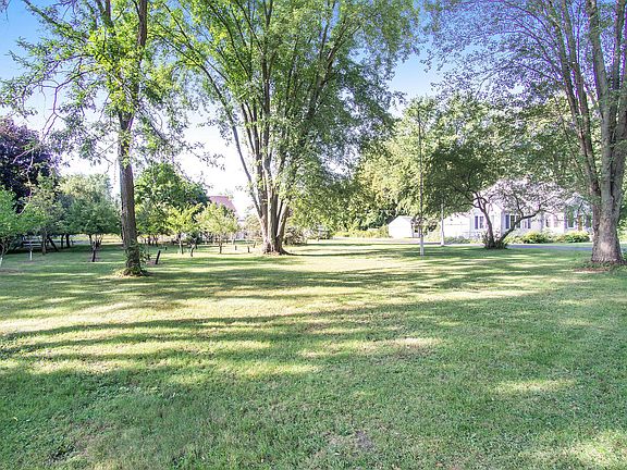 5th image of 9148 W South River Dr