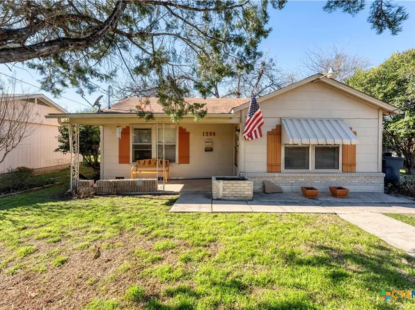 1350 Jackson St, New Braunfels, TX 78130