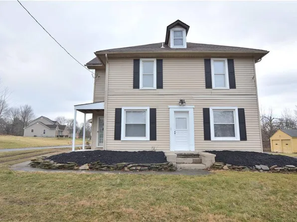 2831 Center Rd, Poland, OH 44514