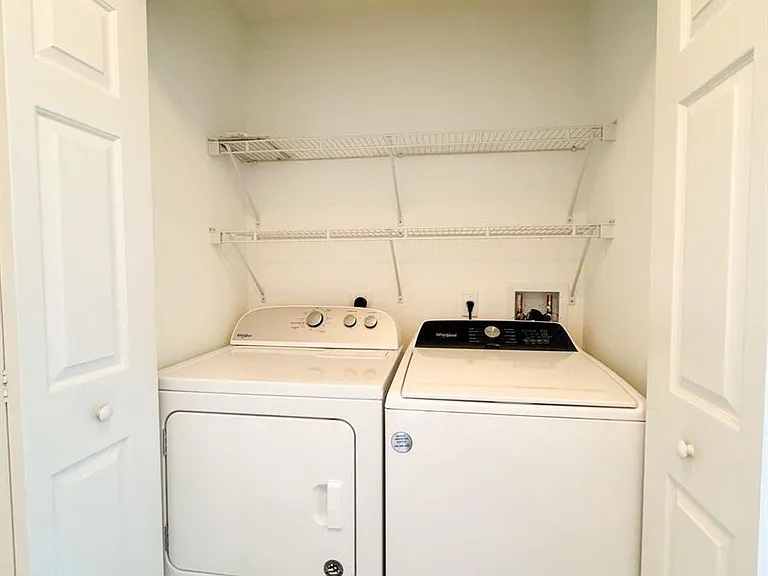 2421 NE 65th St #601 — Photo 14