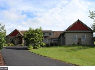 738 Regal Ridge Cir, Hudson, WI 54016