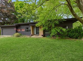 457 Gary Ave, Benton Harbor, MI 49022