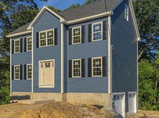 24 Arey St, Billerica, MA 01821