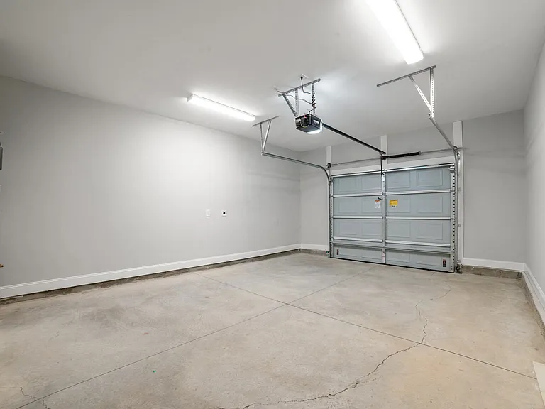 1-Car Garage with EV Charging Connection