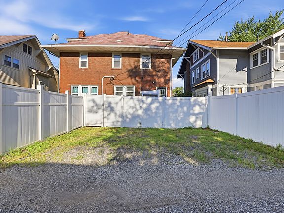 2nd image of 3025 N College Ave