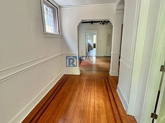 3rd image of 3341 Bishop St