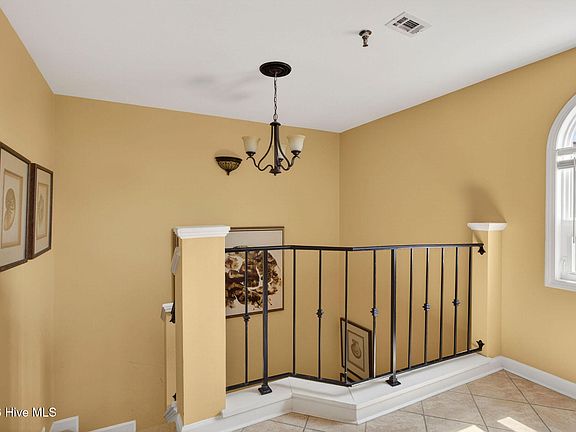 5th image of 790 New River Inlet Road Unit 412a