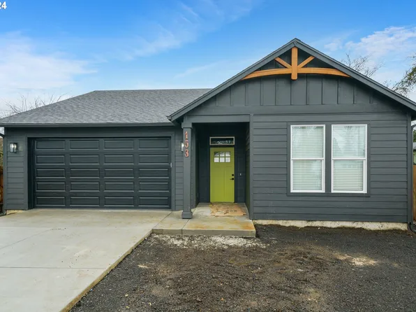 153 John St, Kelso, WA 98626