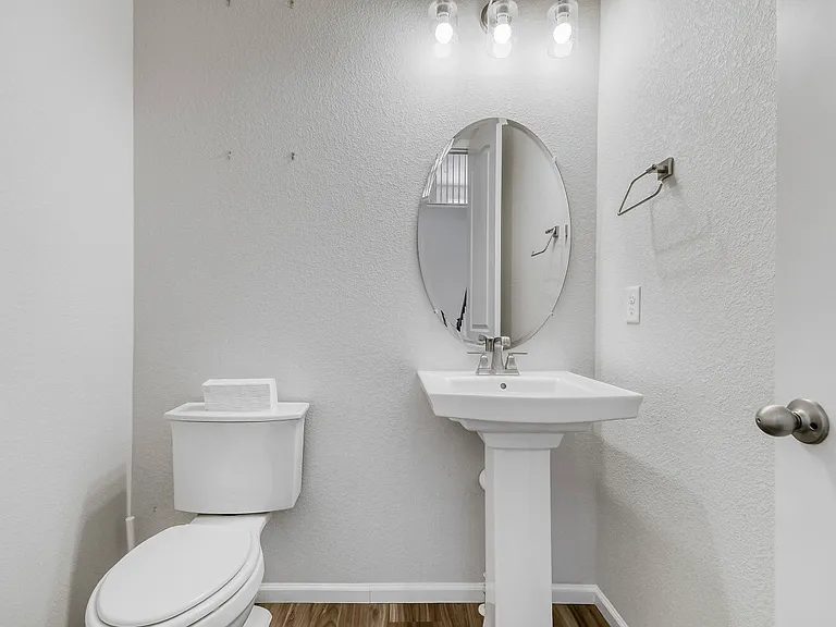 5724 S Fultondale Ct — Photo 11
