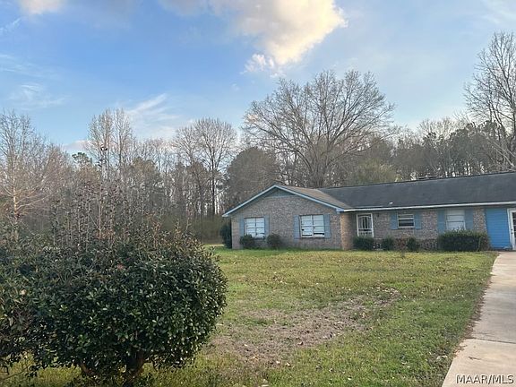 3rd image of 85 Ember Dr