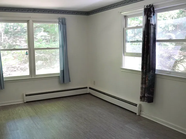 73 Moriarity Dr — Photo 14