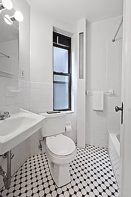 5th image of 123 E 88th St APT 3C