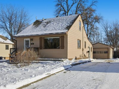 502 12th St N, Moorhead, MN, 56560
