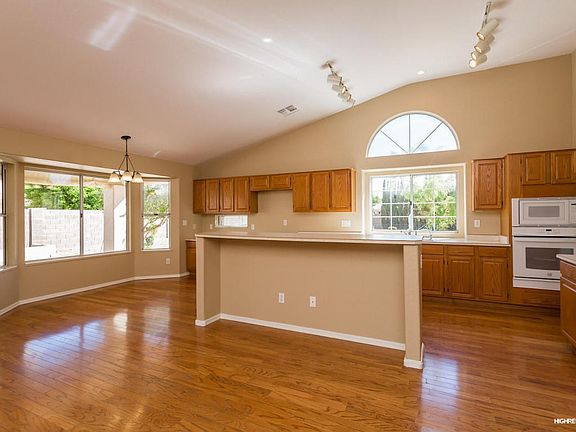 5th image of 14462 W Powderhorn Dr