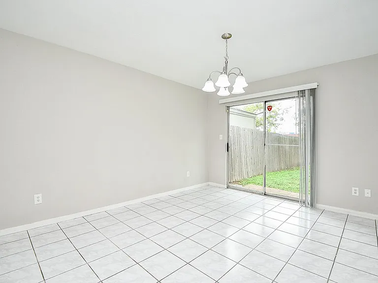 11411 Pepperdine Ln — Photo 10