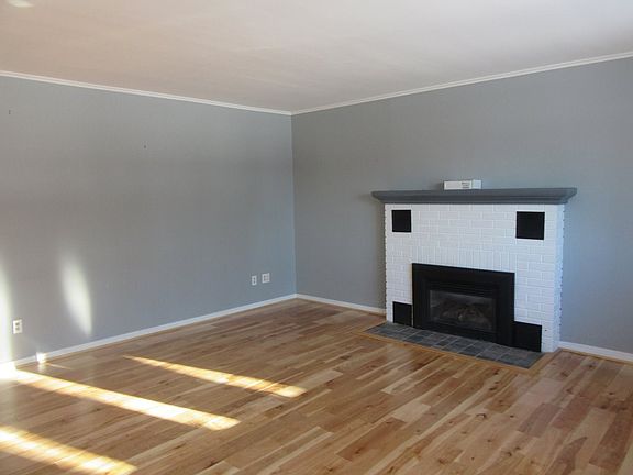 4th image of 20 Wells St
