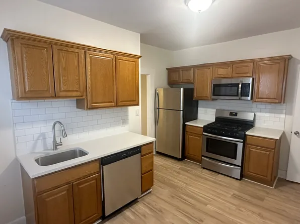 398 Bradford St #1, Orange, NJ 07050
