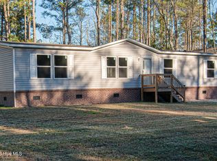 724 Gurganus Rd, Maple Hill, NC 28454