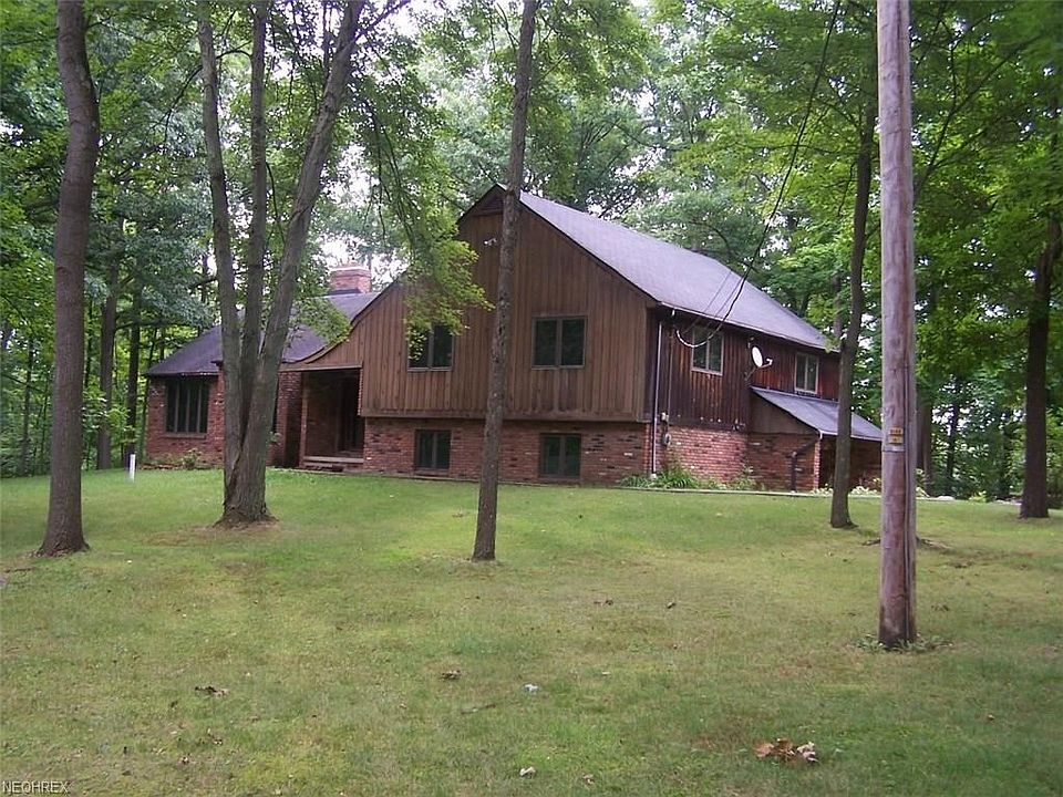 1st image of 3642 Whitethorn Cir