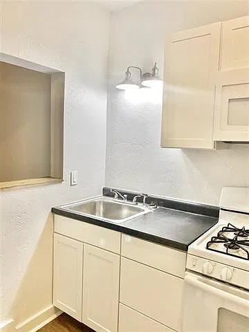 2 bed, 900 sqft, $1,095 — Photo 3