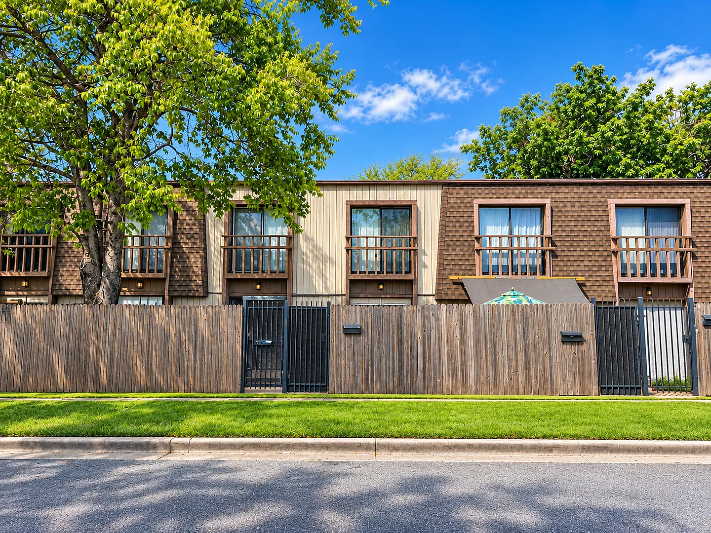 Updated Fort Worth Gem Bright, Stylish & Move-In Ready! — Photo 2