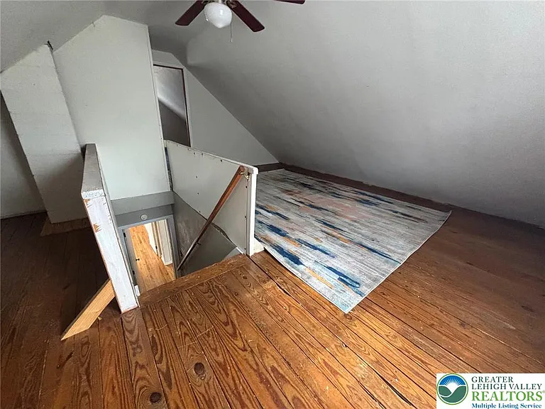 2677 W South St — Photo 11
