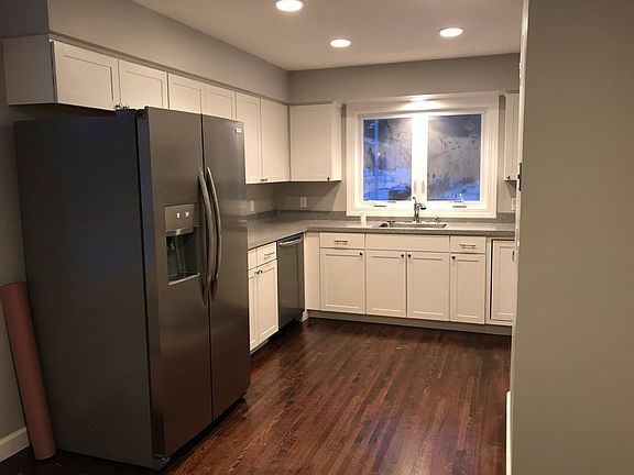 2nd image of 5612 Charles St