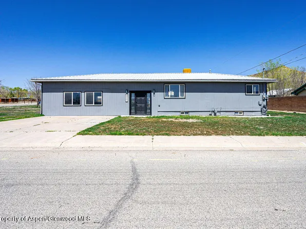 240 E 4th St, De Beque, CO 81630