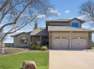 102 Orchard Cir, Indianola, IA 50125