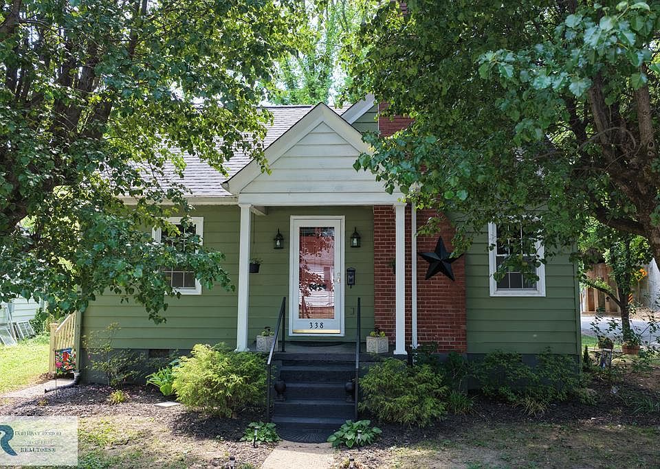 1st image of 338 Westhampton Ave