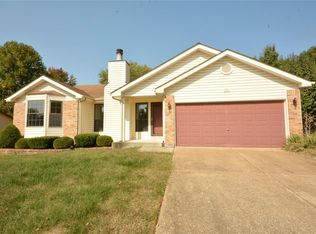 6011 Bayou Bend Ct, Saint Louis, MO 63129