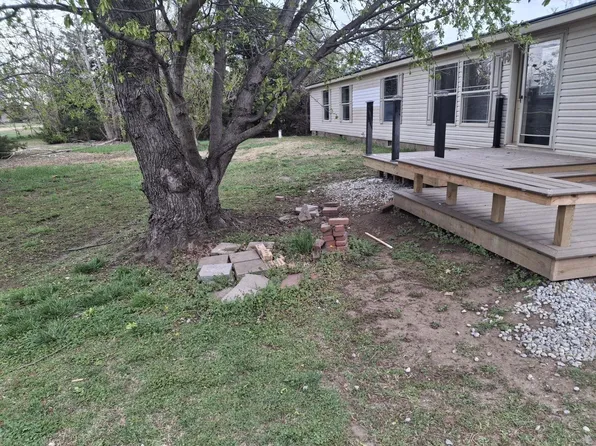 8850 N Janis St, Valley Center, KS 67147