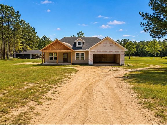 3rd image of 1712 Lee Road 3