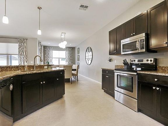 5th image of 11228 Running Pine Dr