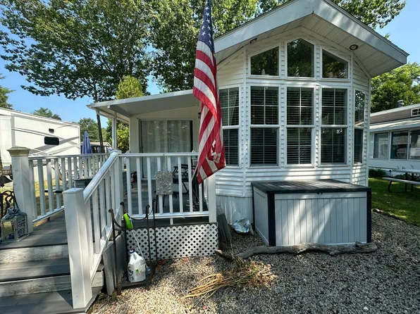 150 Chapel Road #706, Wells, ME 04090