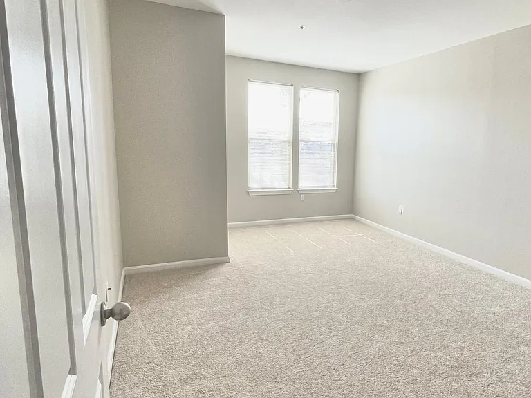 1000 Providence Pl #202 — Photo 10